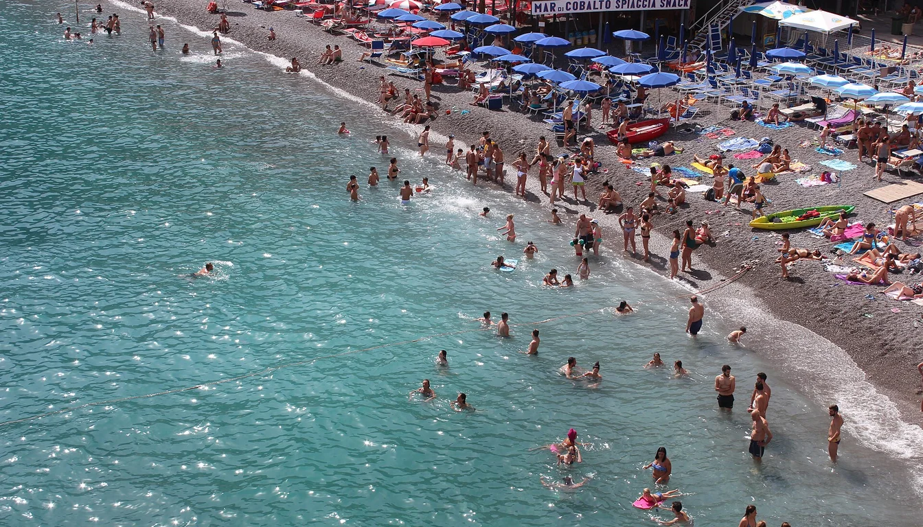 Beach and turquoise water on the Amalfi Coast