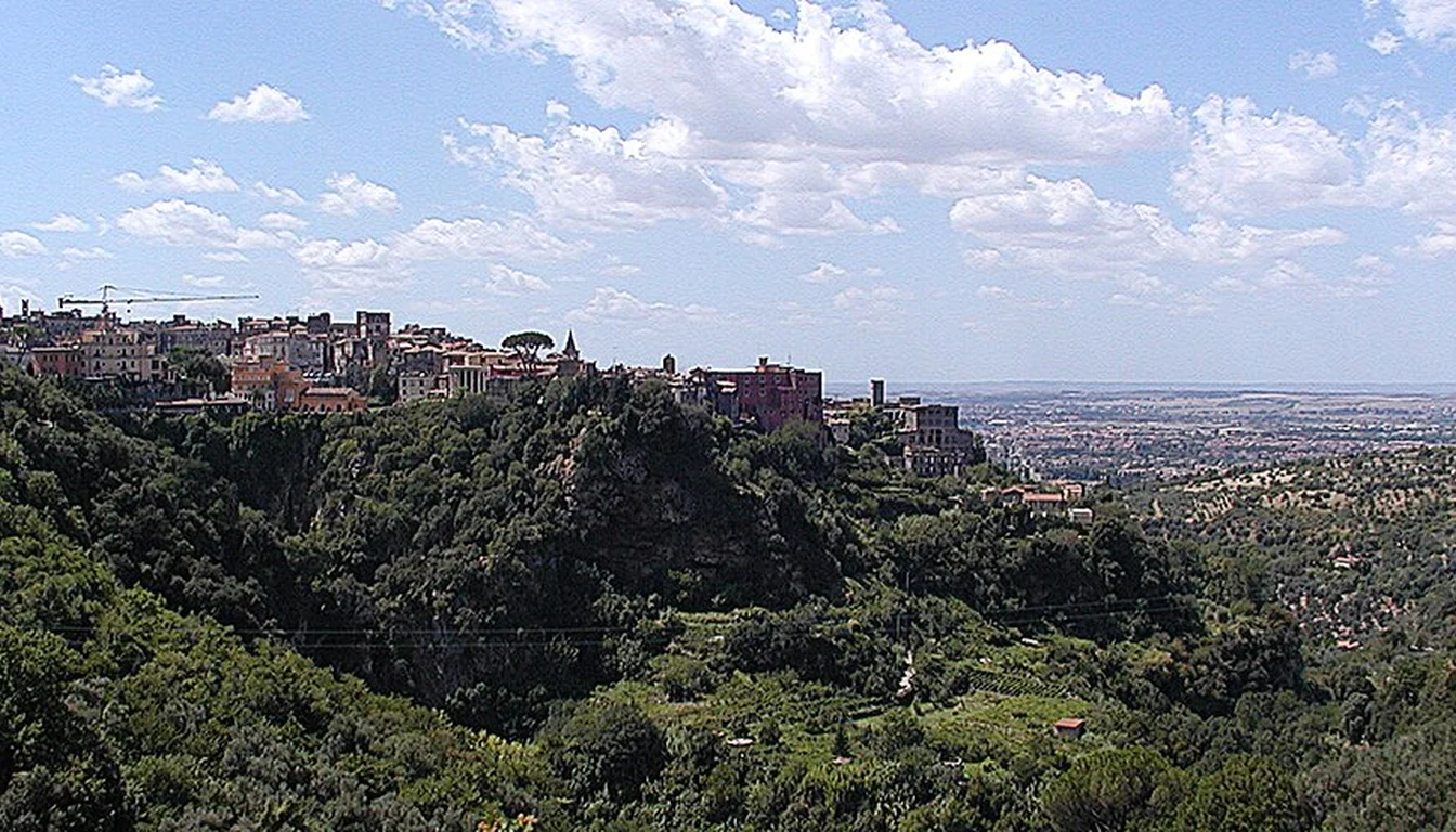 Buildings and green hillside at Tivoli